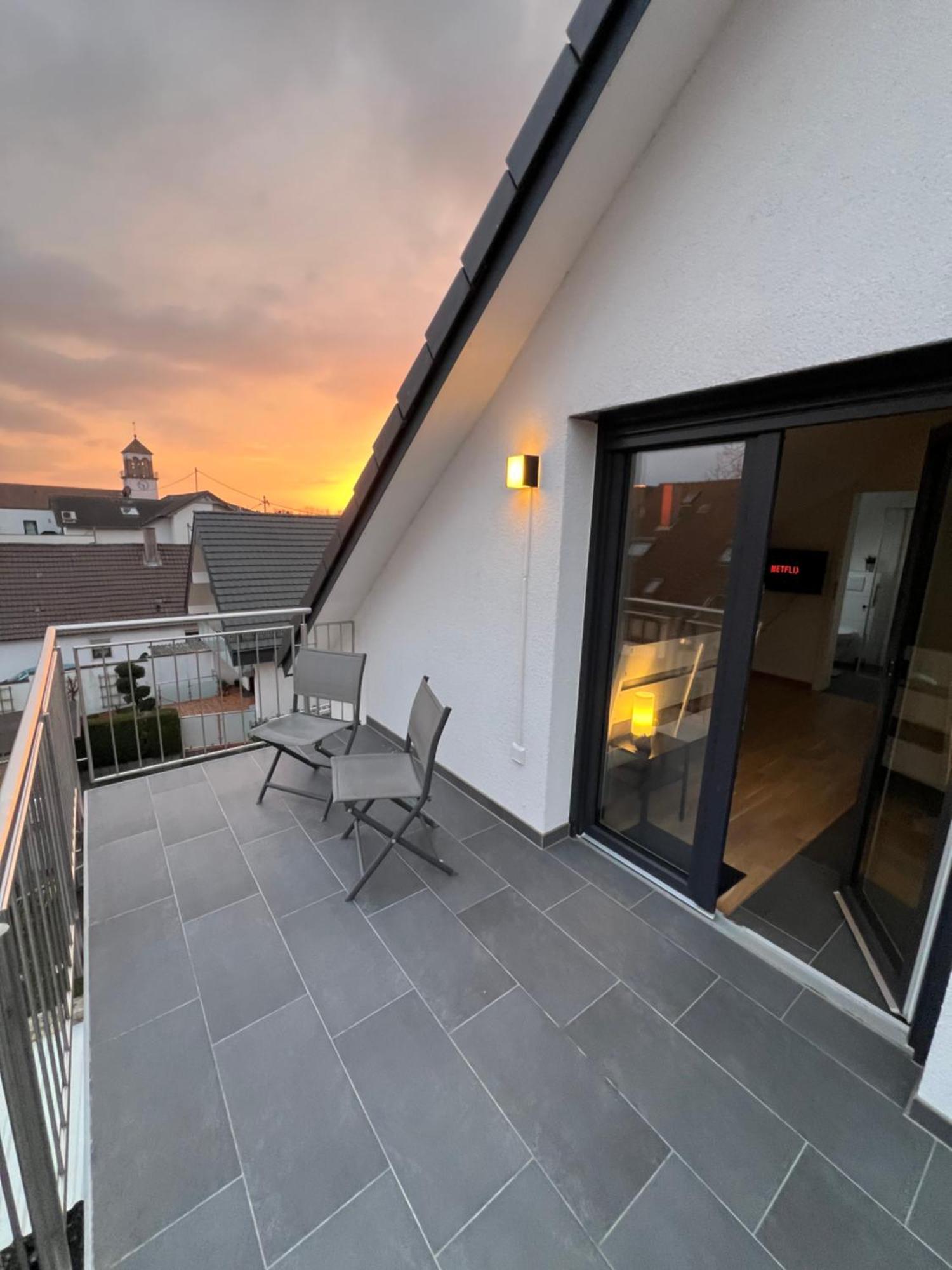 Charmantes Studio-Apartment Im Herzen Von Neureut - Fussbodenheizung, Regendusche, Waschmaschine, Stellplatz Karlsruhe Exteriér fotografie