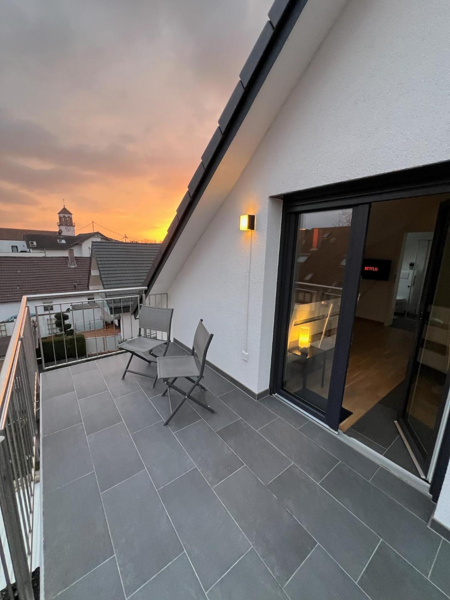 Charmantes Studio-Apartment Im Herzen Von Neureut - Fussbodenheizung, Regendusche, Waschmaschine, Stellplatz Karlsruhe Exteriér fotografie