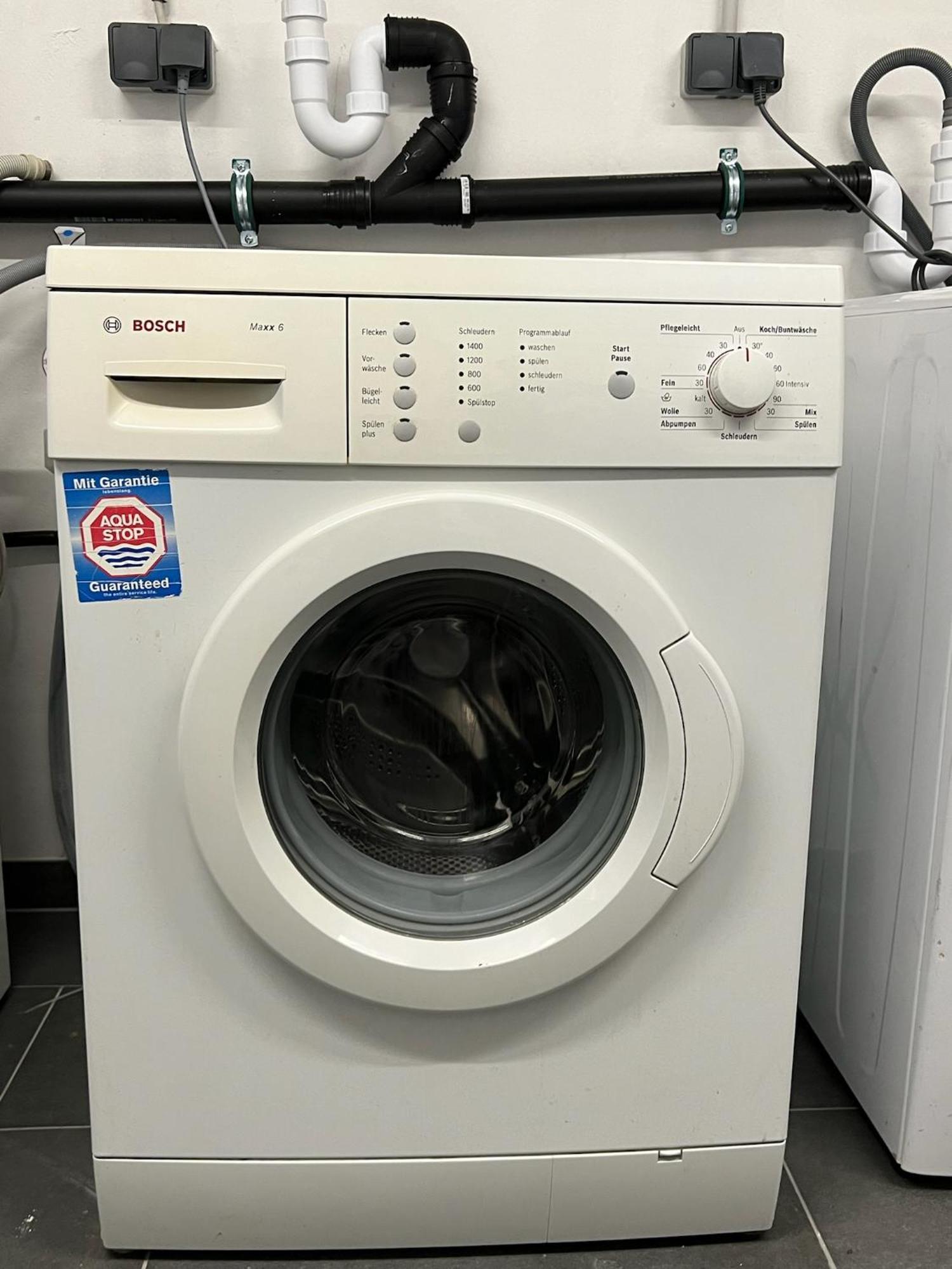 Charmantes Studio-Apartment Im Herzen Von Neureut - Fussbodenheizung, Regendusche, Waschmaschine, Stellplatz Karlsruhe Exteriér fotografie